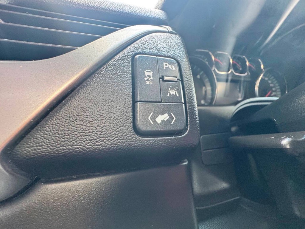 2016 Chevrolet Tahoe Image 24