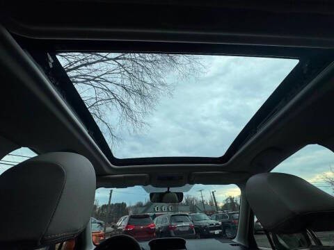 2017 Subaru Forester Image 17