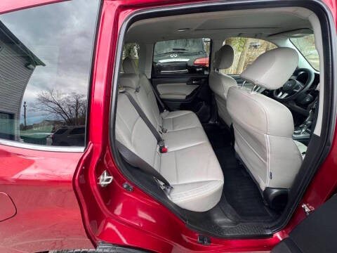 2017 Subaru Forester Image 12