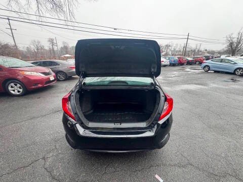 2017 Honda Civic Image 11