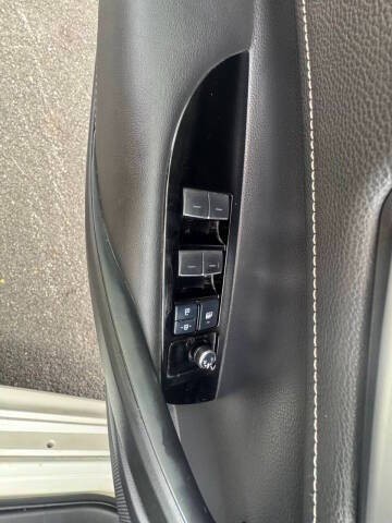 2019 Toyota Corolla Image 22