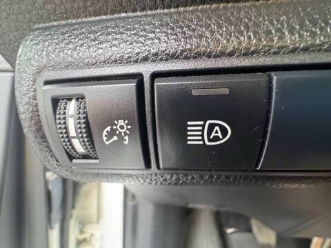 2019 Toyota Corolla Image 32