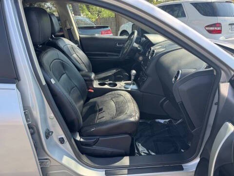 2012 Nissan Rogue Image 16