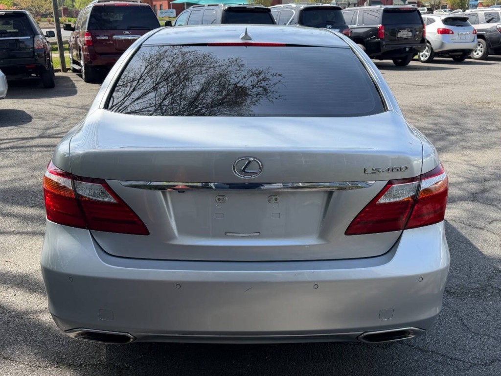 2011 Lexus LS 460 Image 7