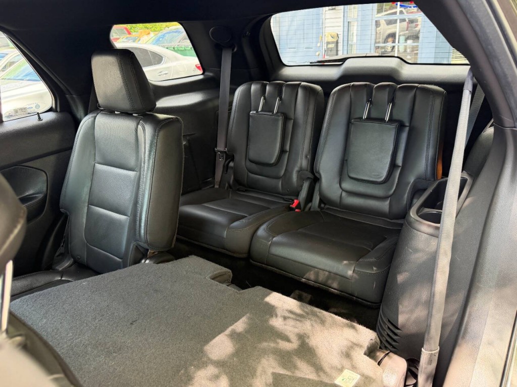 2014 Ford Explorer Image 12
