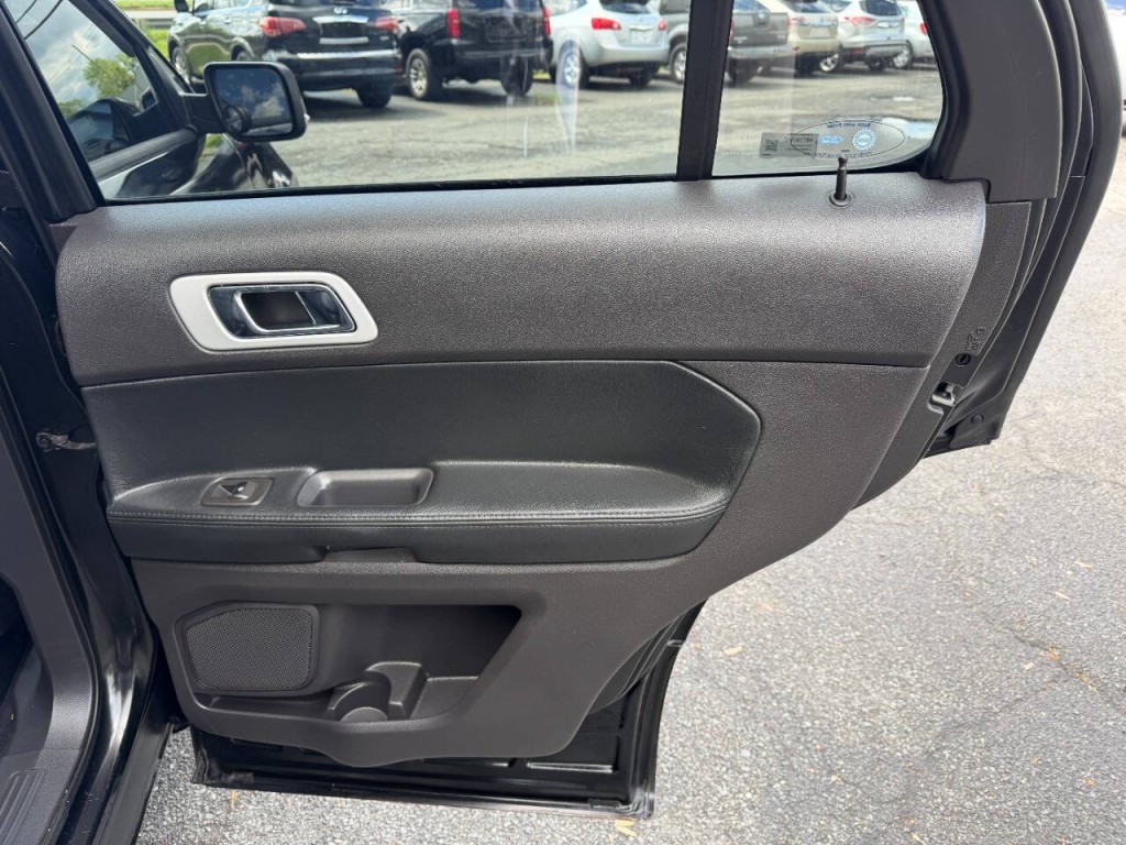 2014 Ford Explorer Image 15