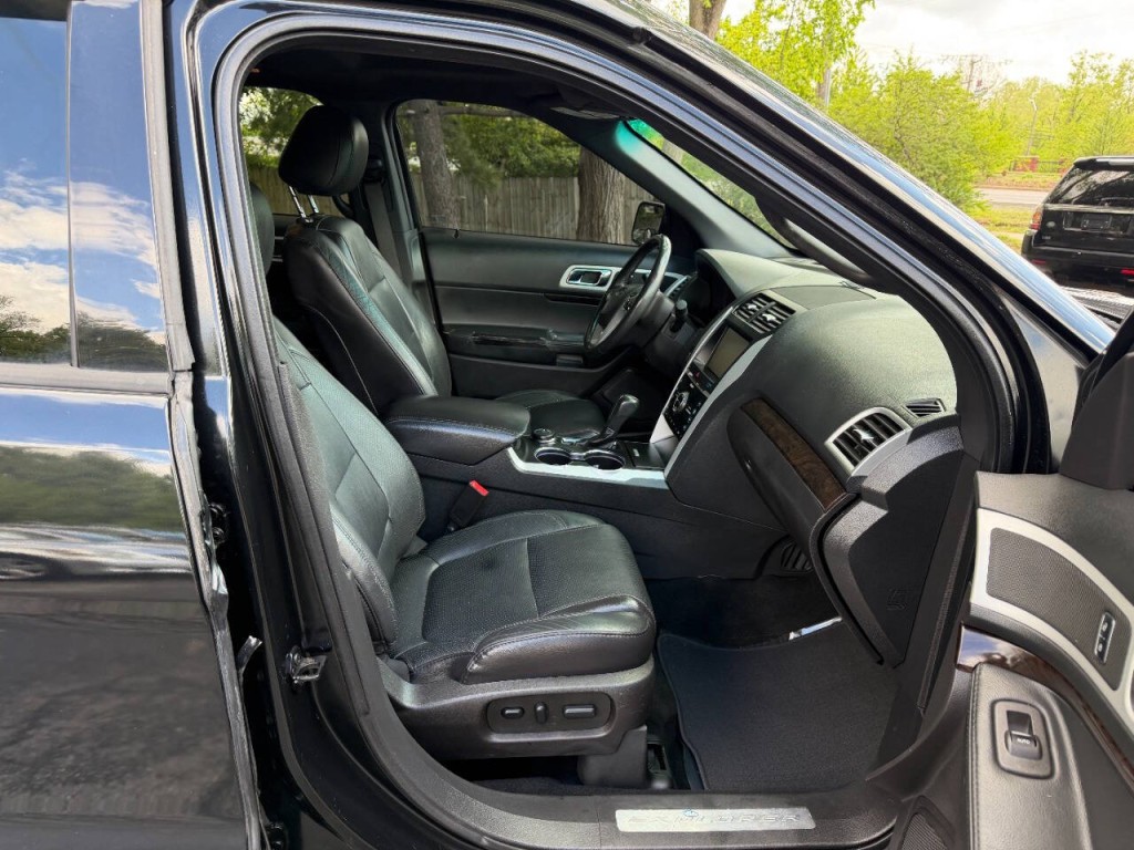 2014 Ford Explorer Image 19