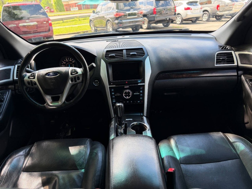 2014 Ford Explorer Image 21