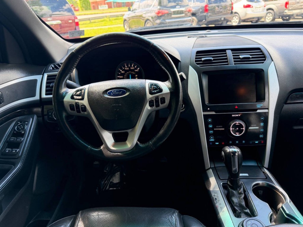 2014 Ford Explorer Image 25