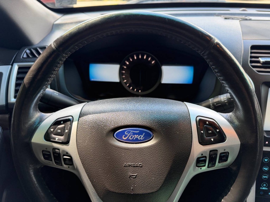 2014 Ford Explorer Image 26
