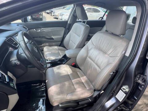 2015 Honda Civic Image 16