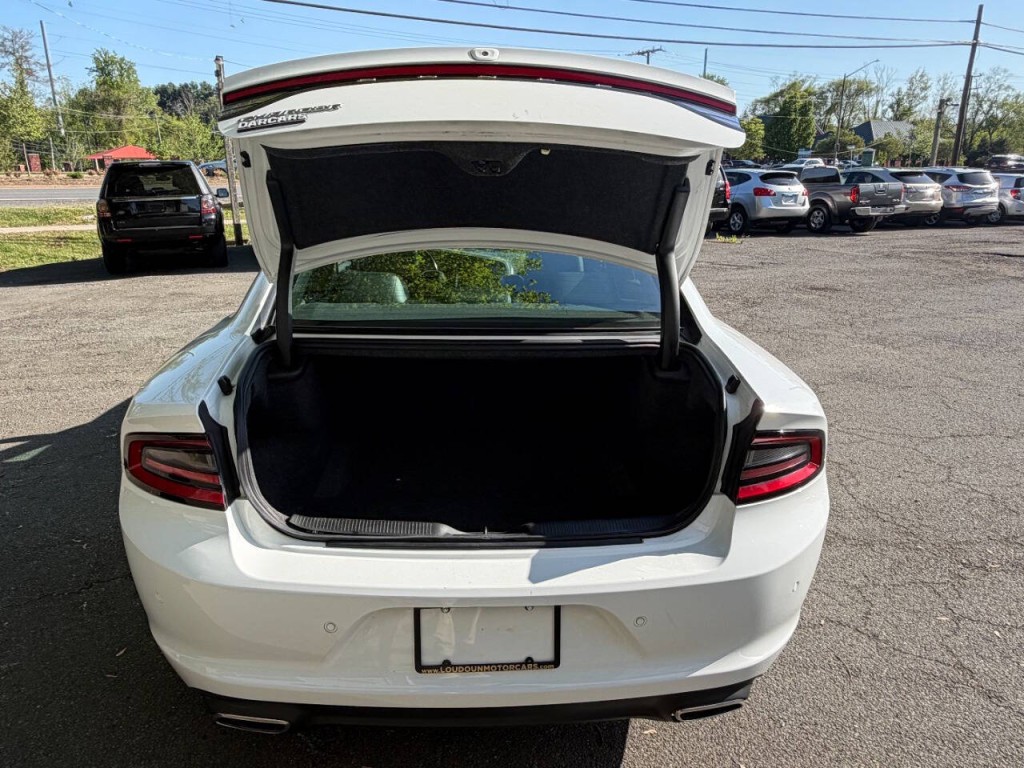 2021 Dodge Charger Image 12