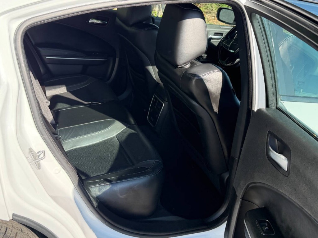 2021 Dodge Charger Image 14