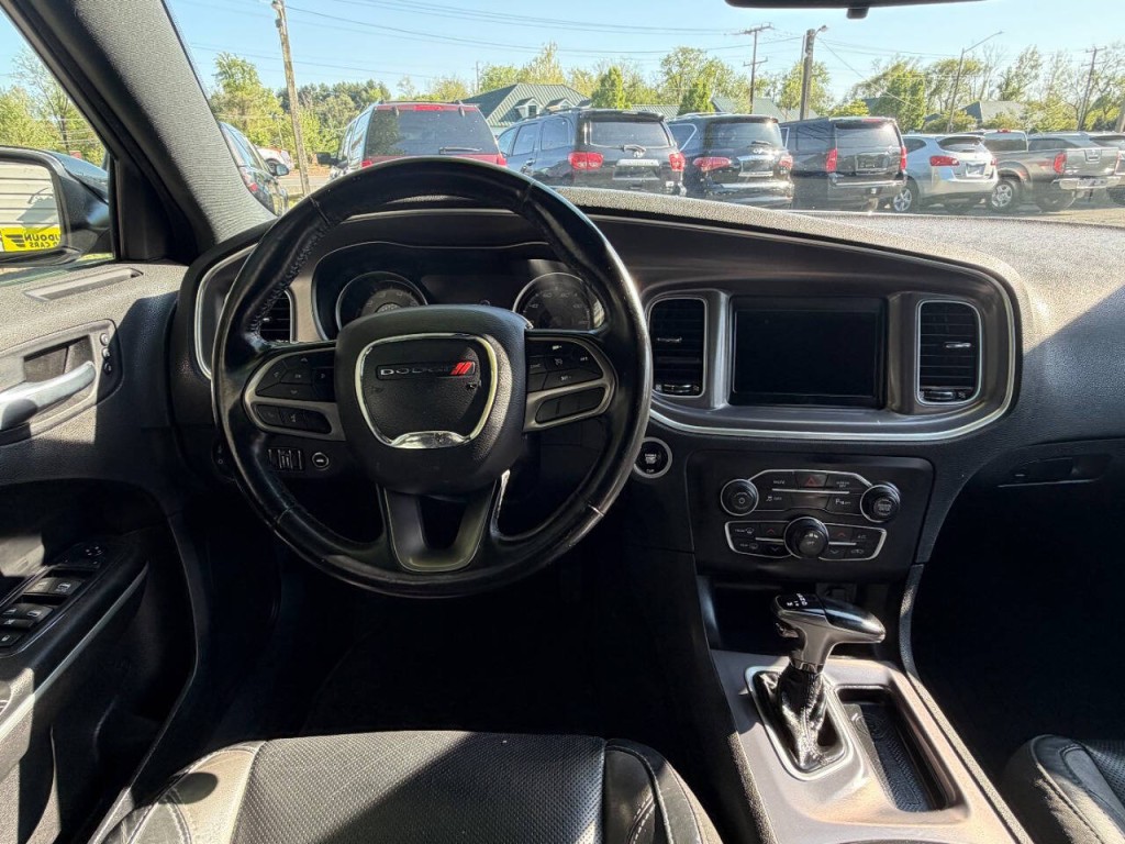 2021 Dodge Charger Image 18
