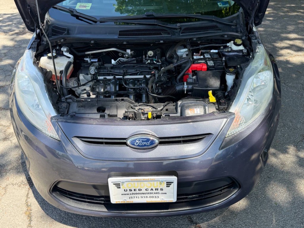 2013 Ford Fiesta Image 19