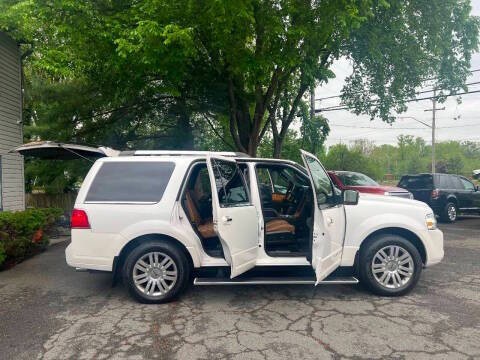 2011 Lincoln Navigator Image 7