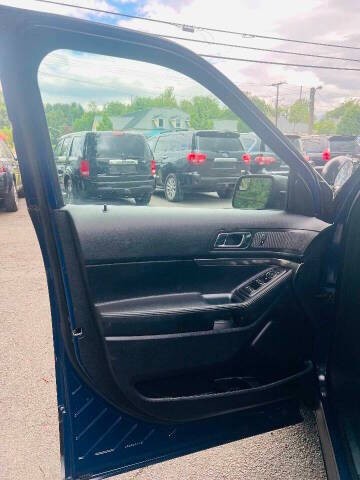 2017 Ford Explorer Image 19