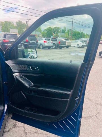 2017 Ford Explorer Image 21