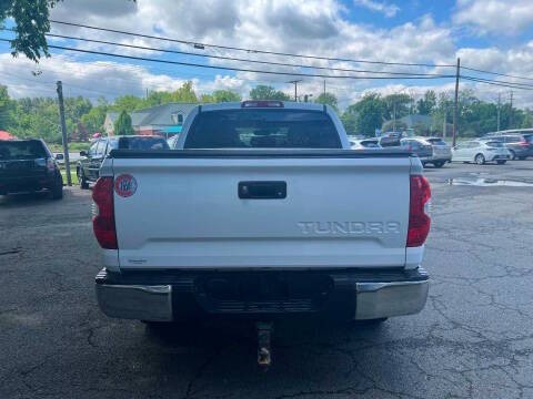 2015 Toyota Tundra Image 5