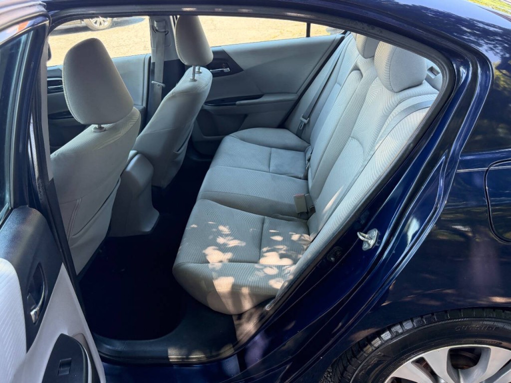 2015 Honda Accord Image 13