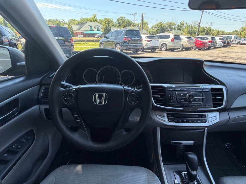 2015 Honda Accord Image 20
