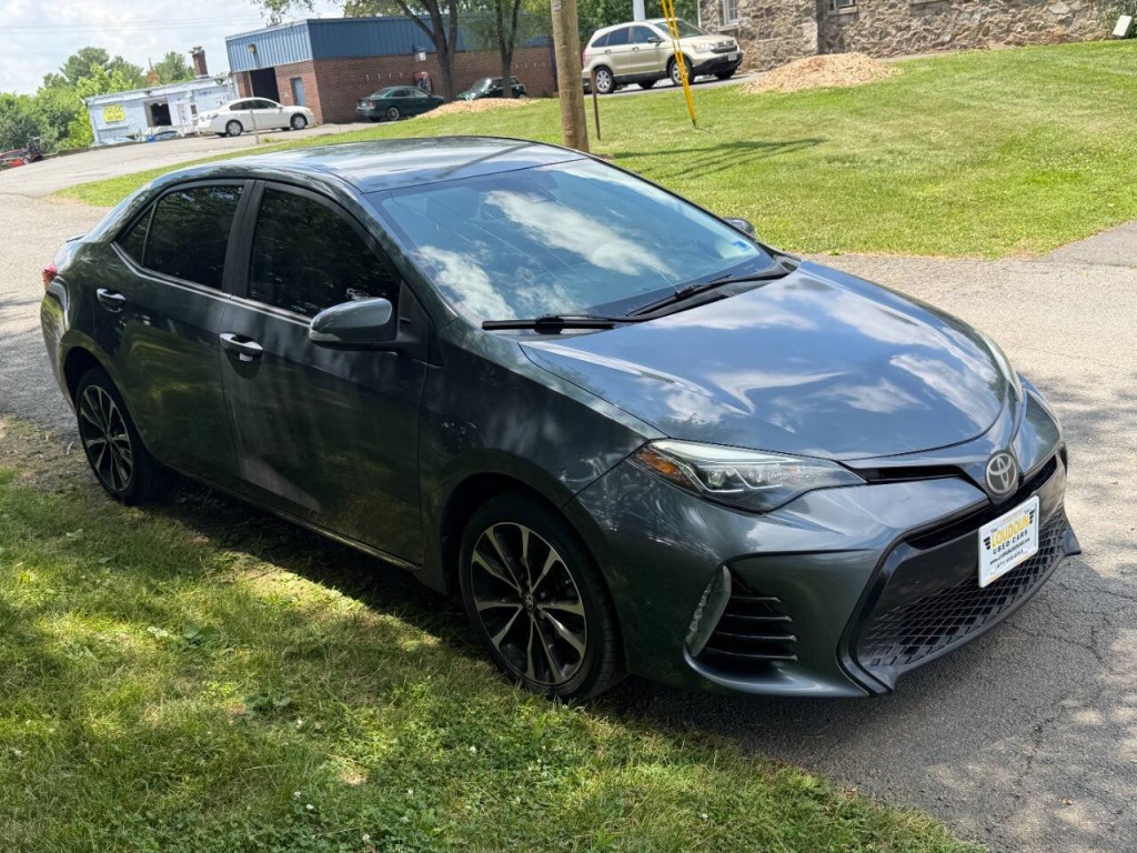 2018 Toyota Corolla Image 3
