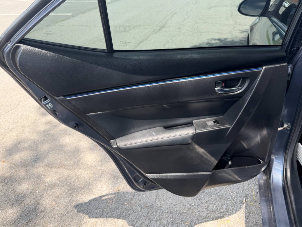 2018 Toyota Corolla Image 10