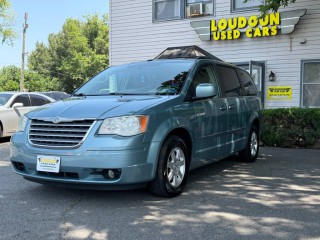 Image for 2010 Chrysler Town & Country Touring ID: 7521167