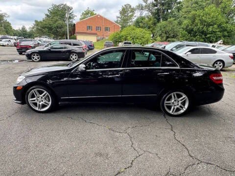 2011 Mercedes-Benz E-Class Image 2