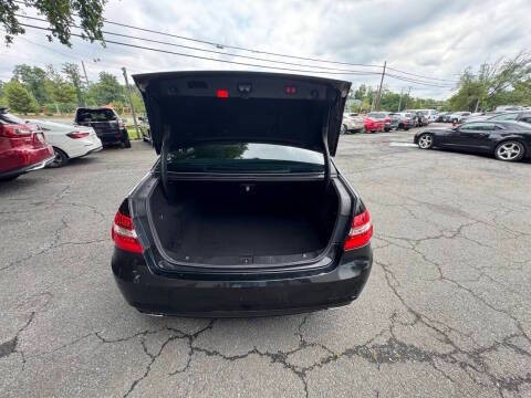 2011 Mercedes-Benz E-Class Image 13