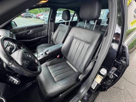 2011 Mercedes-Benz E-Class Image 18