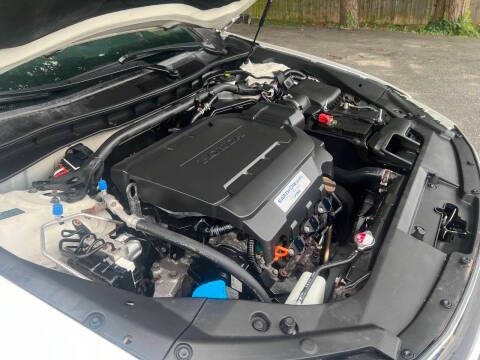 2013 Honda Crosstour Image 28
