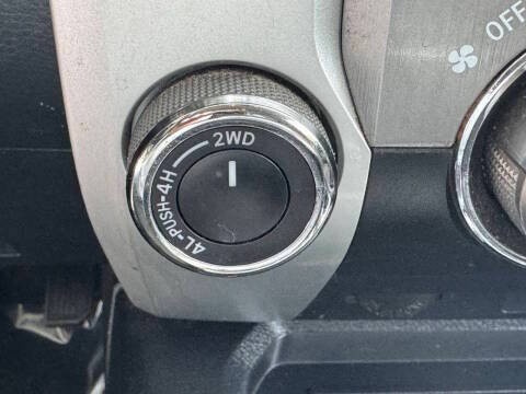 2017 Toyota Tundra Image 23