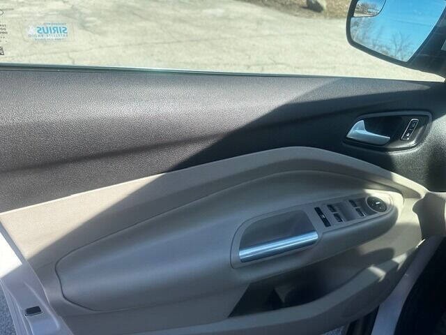 2014 Ford C-Max Image 13