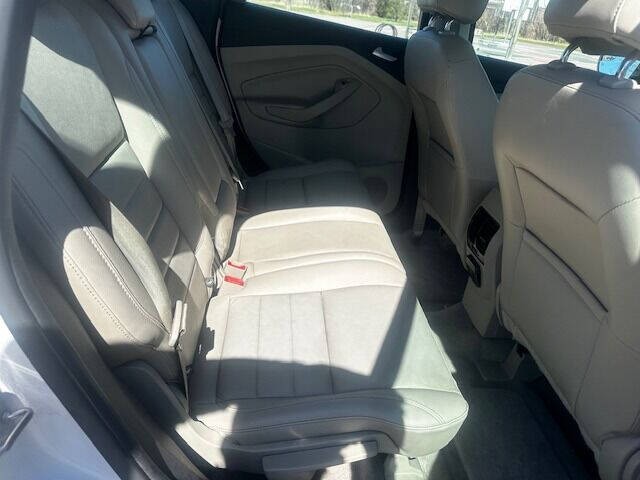 2014 Ford C-Max Image 17