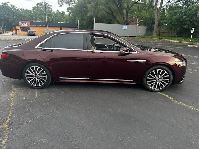 2017 Lincoln Continental Image 4