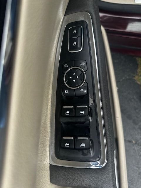 2017 Lincoln Continental Image 20