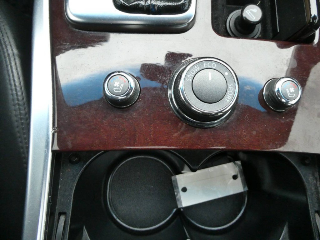 2017 INFINITI Q70 Image 24