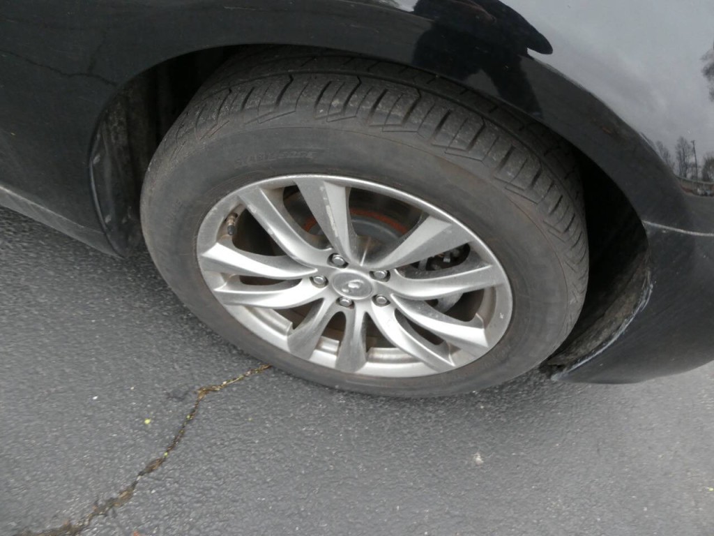 2017 INFINITI Q70 Image 29