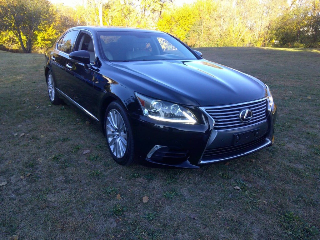 2015 Lexus LS 460 Image 3
