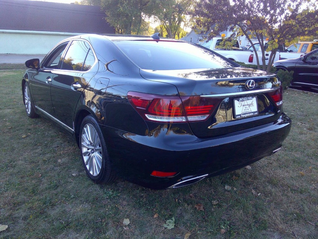 2015 Lexus LS 460 Image 7