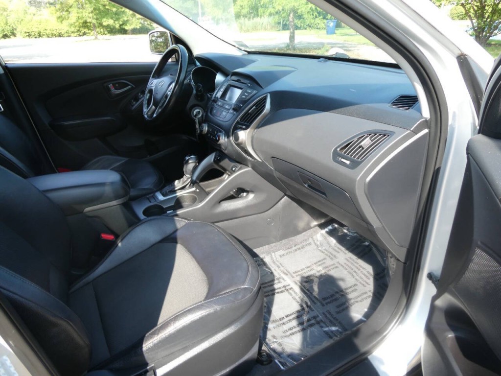 2014 Hyundai Tucson Image 18