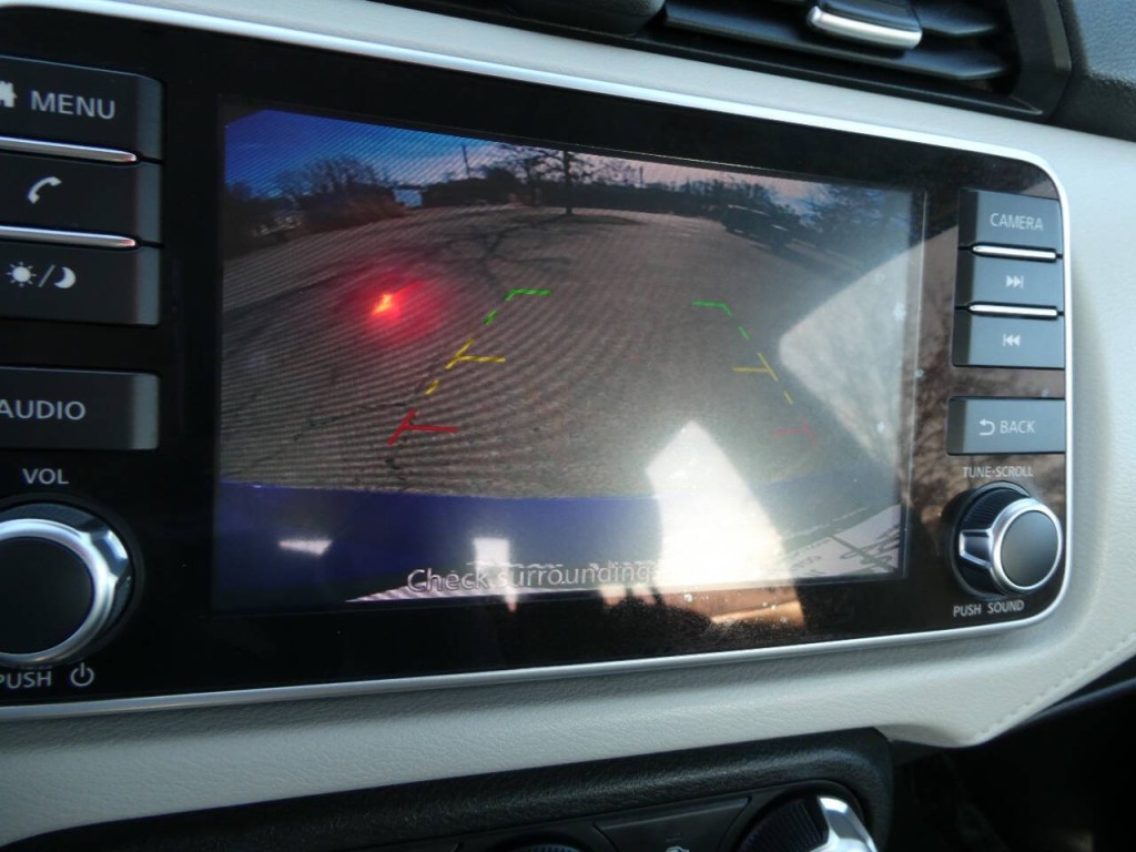 2021 Nissan Versa Image 14