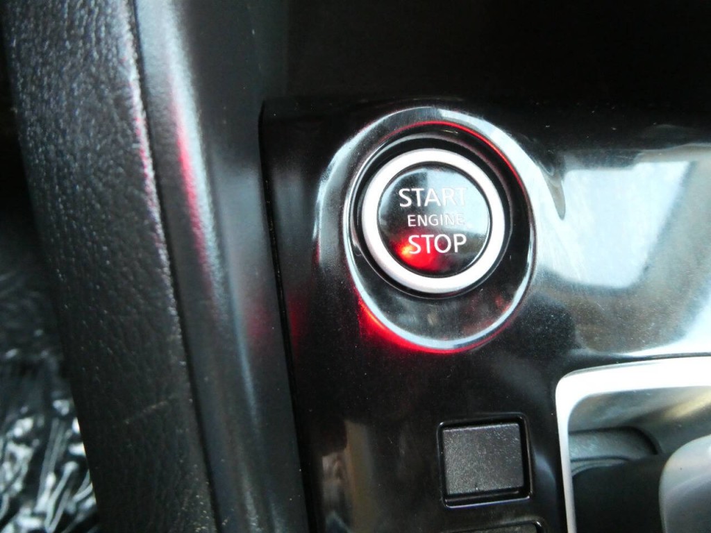 2021 Nissan Versa Image 15