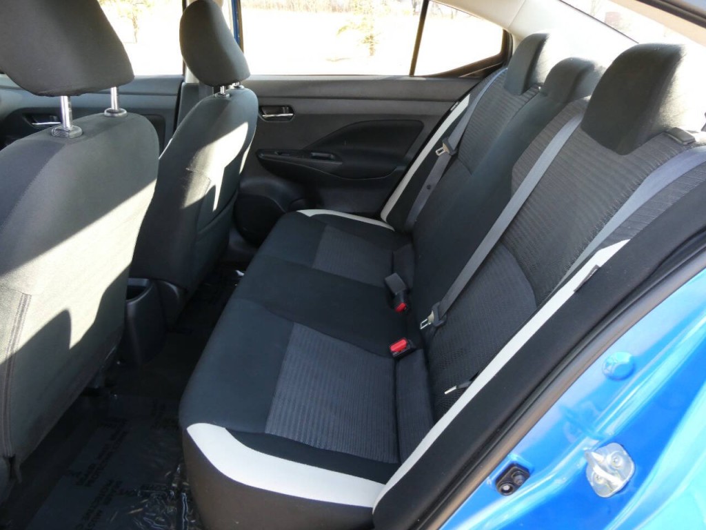 2021 Nissan Versa Image 18