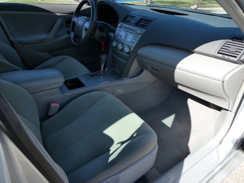 2008 Toyota Camry Image 17