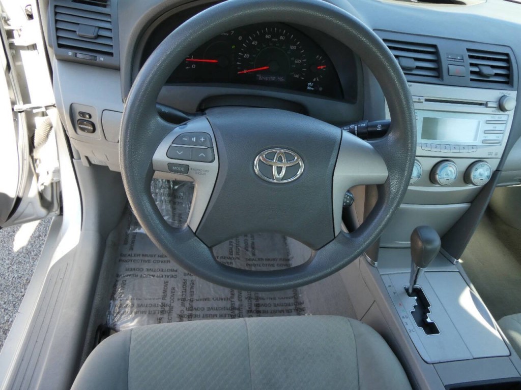 2008 Toyota Camry Image 10