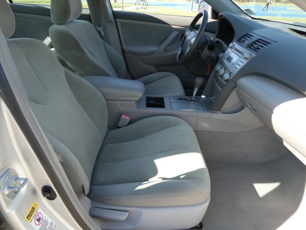 2008 Toyota Camry Image 18