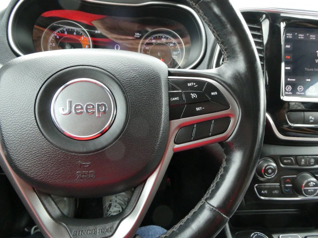 2019 Jeep Cherokee Image 11