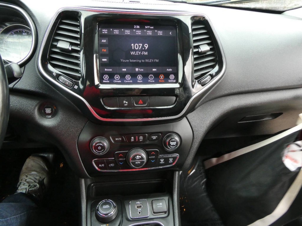 2019 Jeep Cherokee Image 13